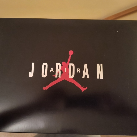 Nike Air Jordan Retro 11 space jam low box - Picture 2 of 4